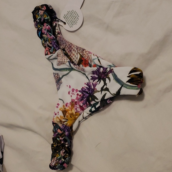 Christian Lacroix daring bottom - Picture 2 of 3